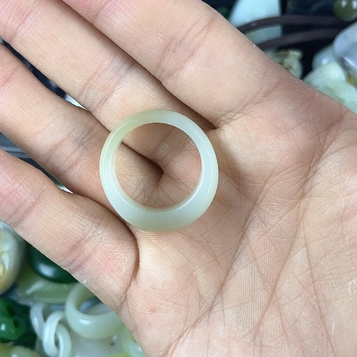 和田玉未镶嵌吊坠(不含链)