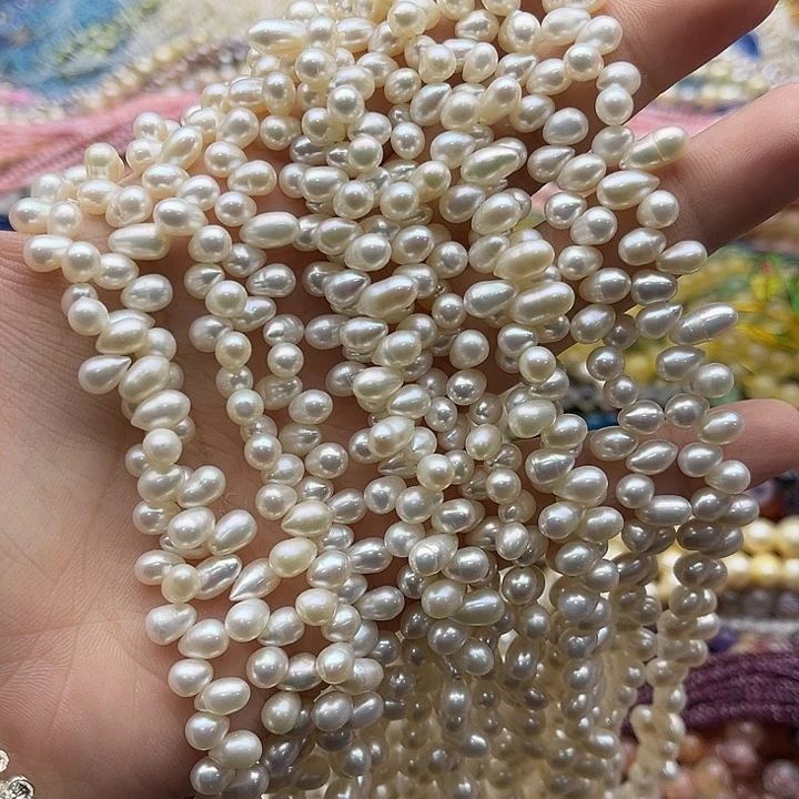 玛瑙/玉髓珠宝半成品未镶嵌一条4.5mm左右二八孔珍珠