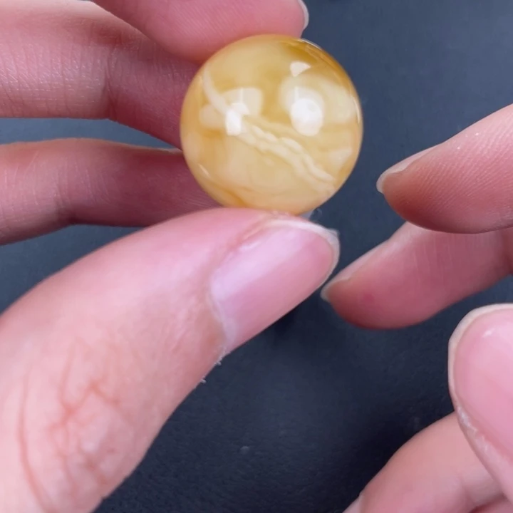 琥珀裸石未镶嵌天然25