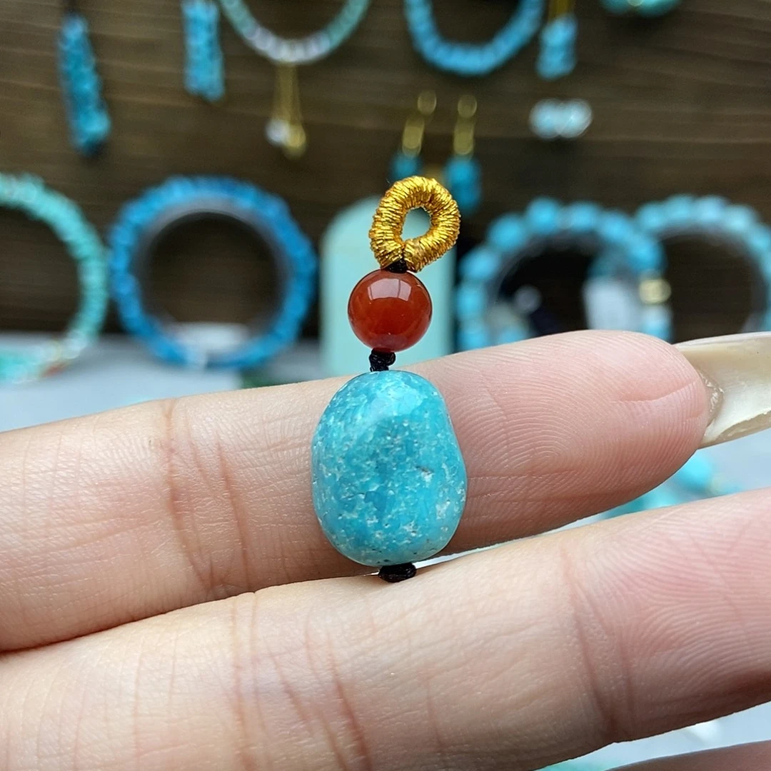 南红玛瑙未镶嵌侧挂