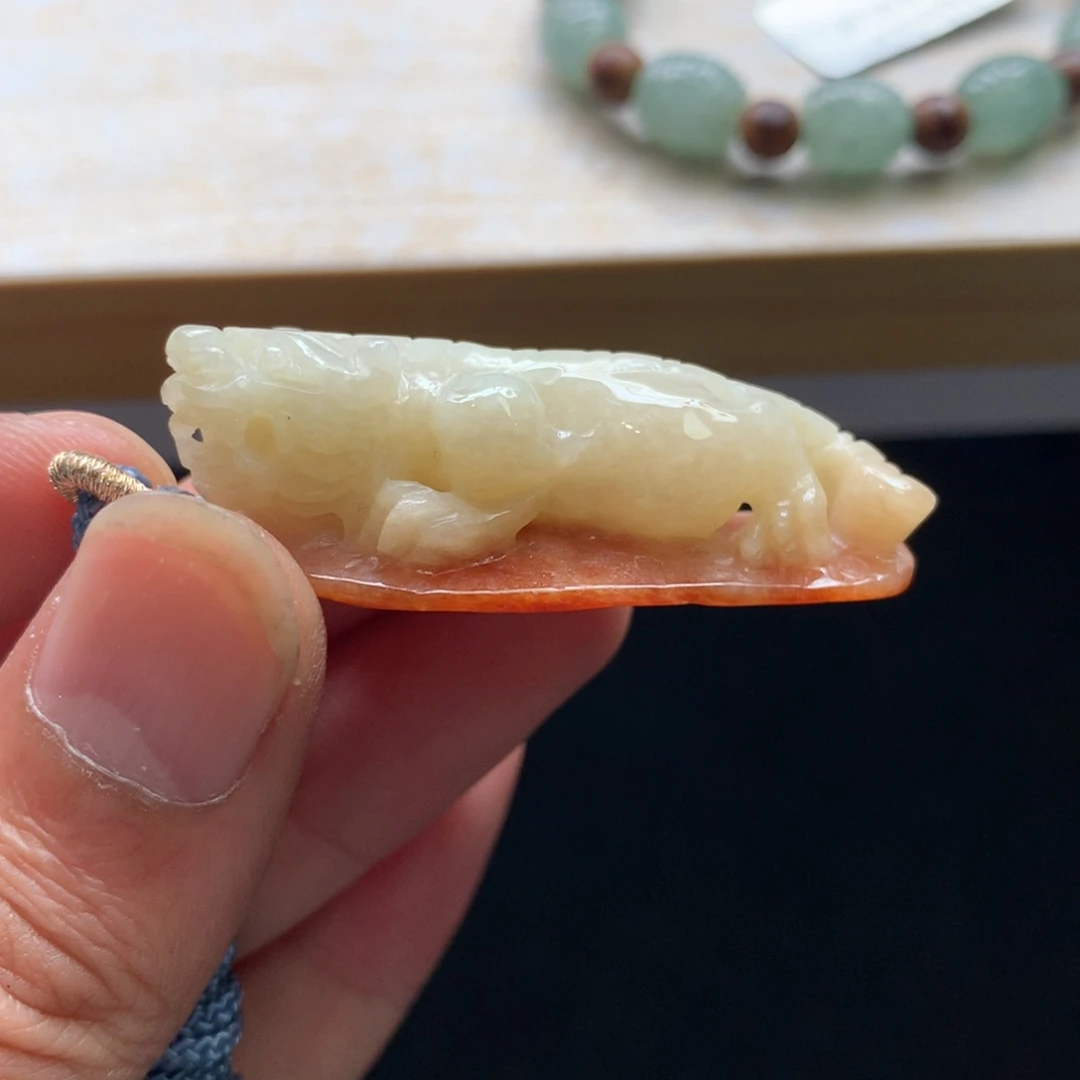 翡翠未镶嵌颈饰吊坠