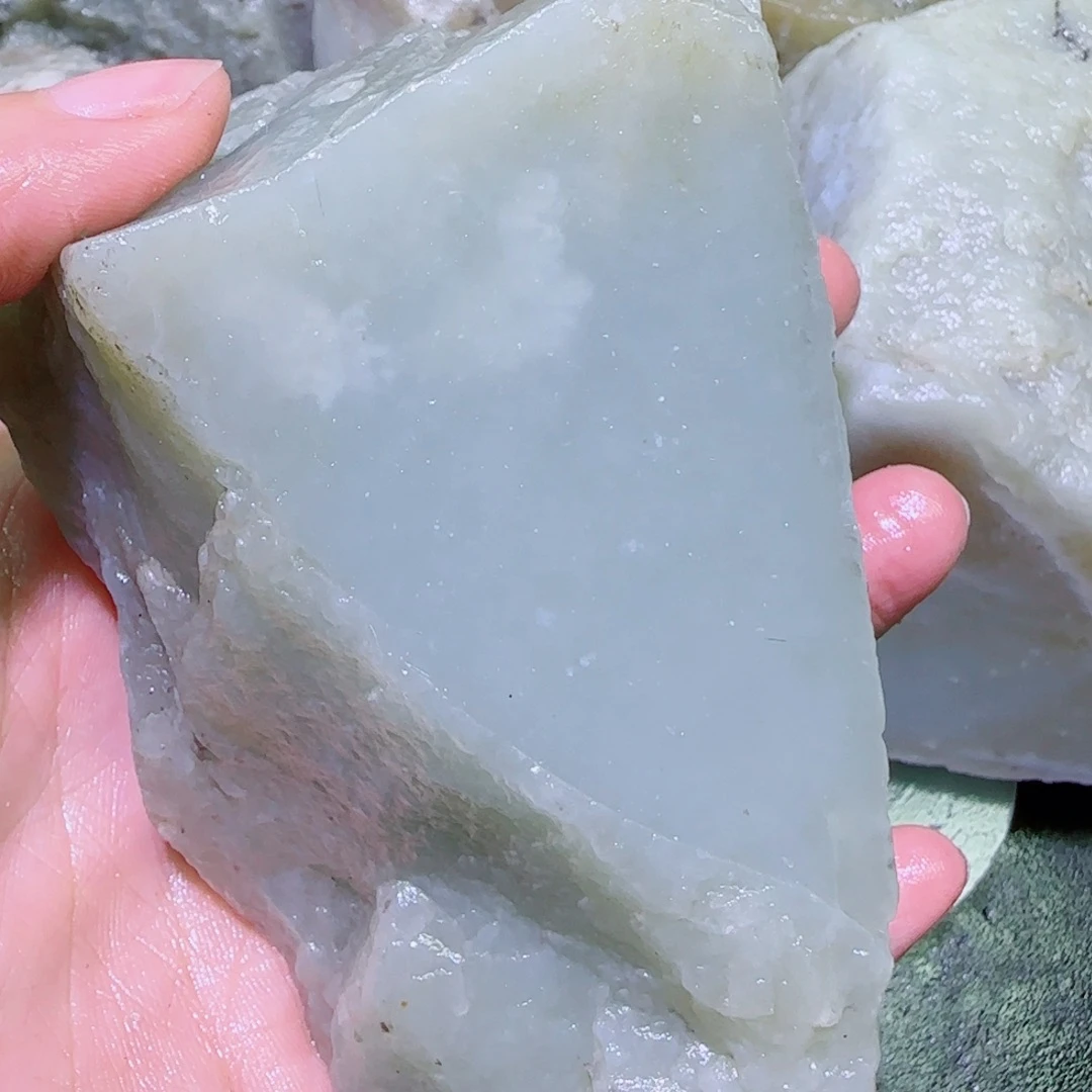 授***渔和田玉未镶嵌珠宝半成品