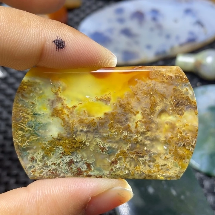 玛瑙/玉髓颈饰未镶嵌赤****1