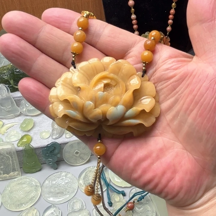 蛇纹石玉颈饰未镶嵌丑*