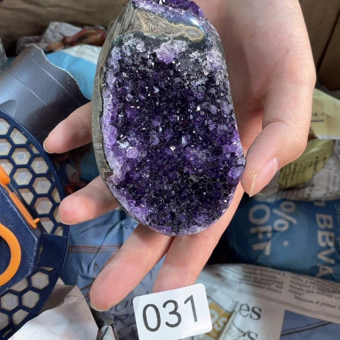 未镶嵌珠宝半成品水晶