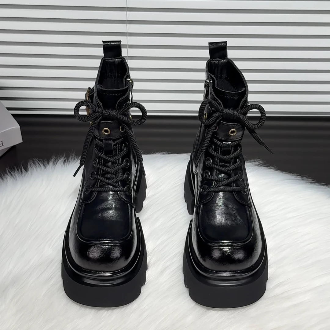 厚底增高英伦风马丁靴女2025年秋季新款超火小个子显瘦百搭短筒靴