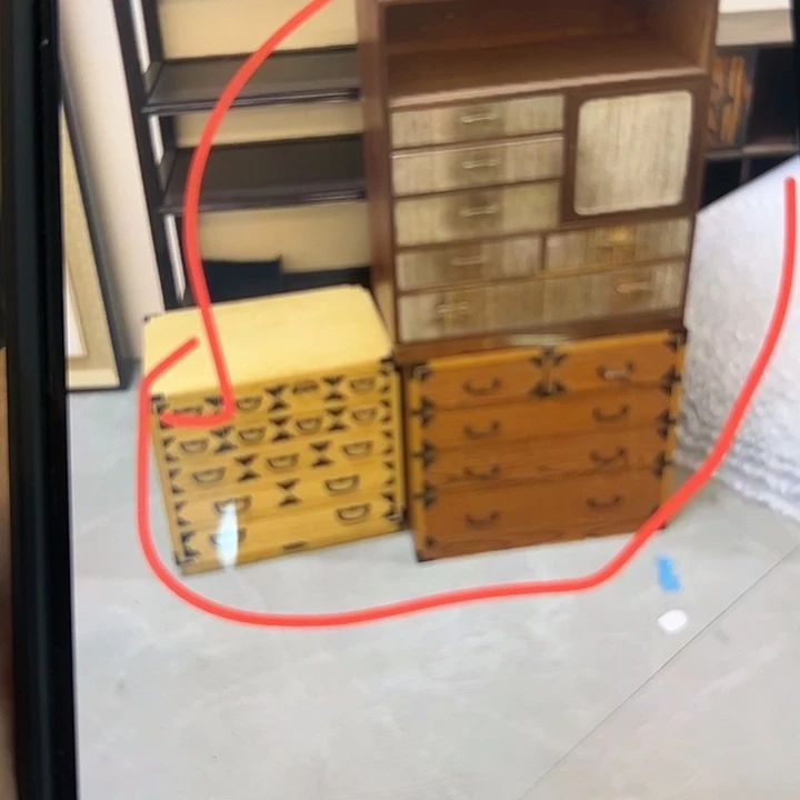王***䍃一共3个柜子一起买的