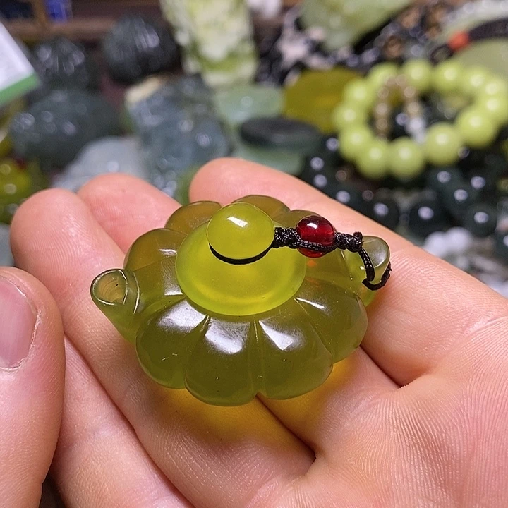 岫玉未镶嵌岫玉颈饰