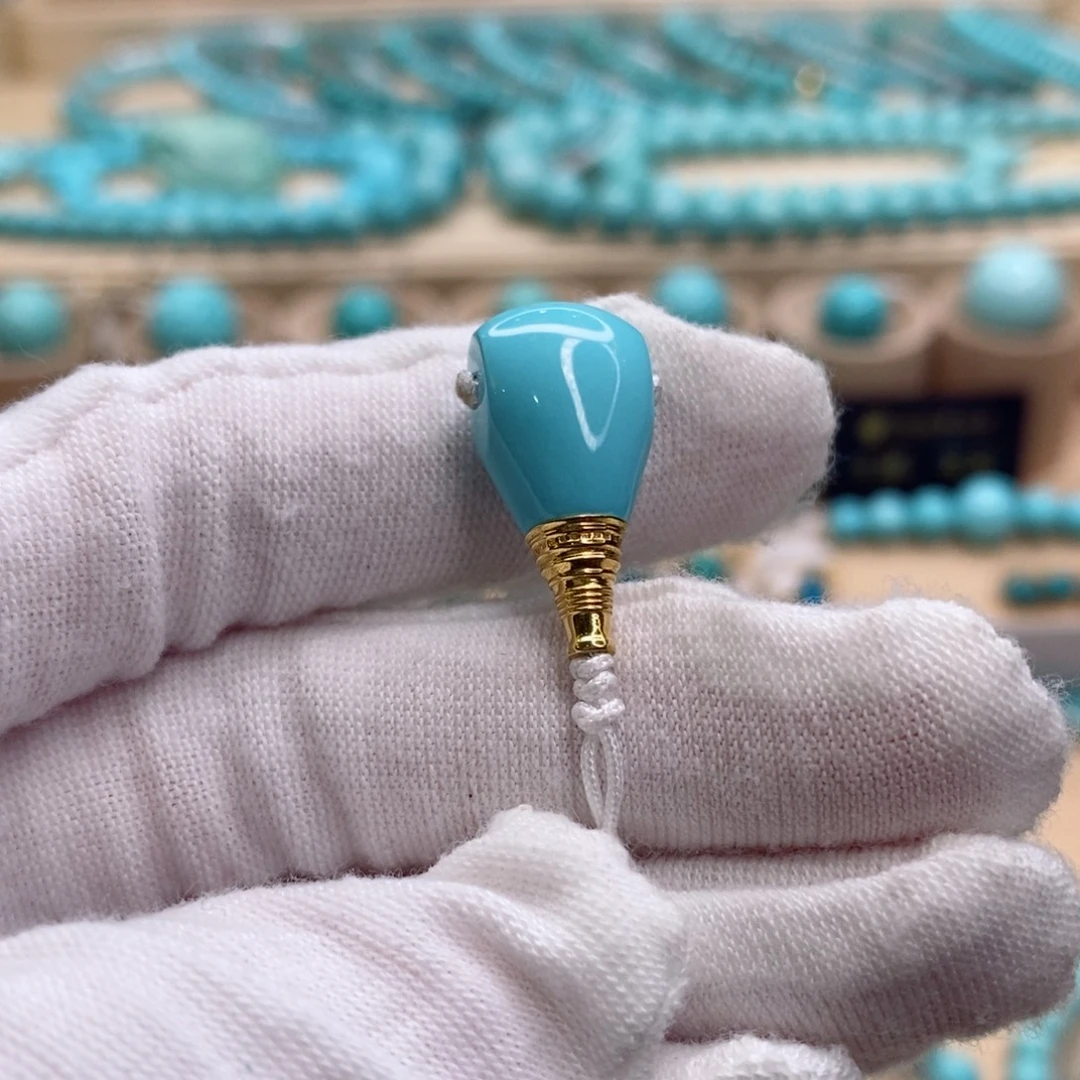 18K金镶嵌绿松石珠宝奇石