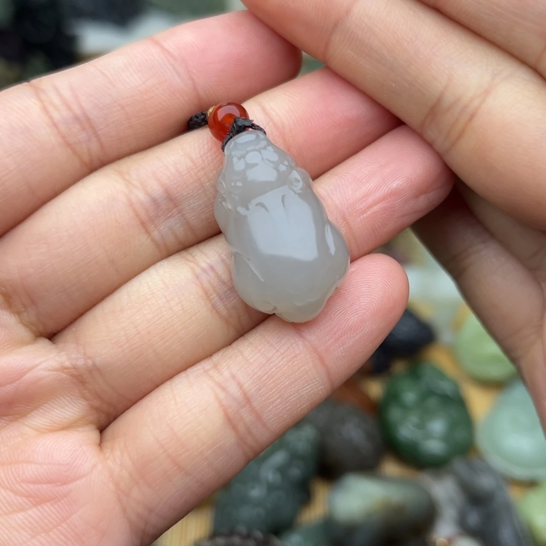 和田玉颈饰未镶嵌