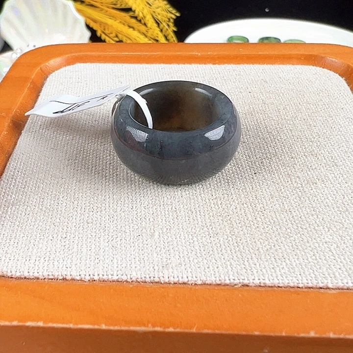 和田玉戒指未镶嵌青花19