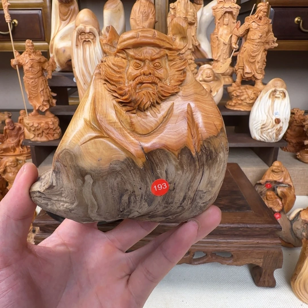 崖柏小木匠艺雕一物一拍
