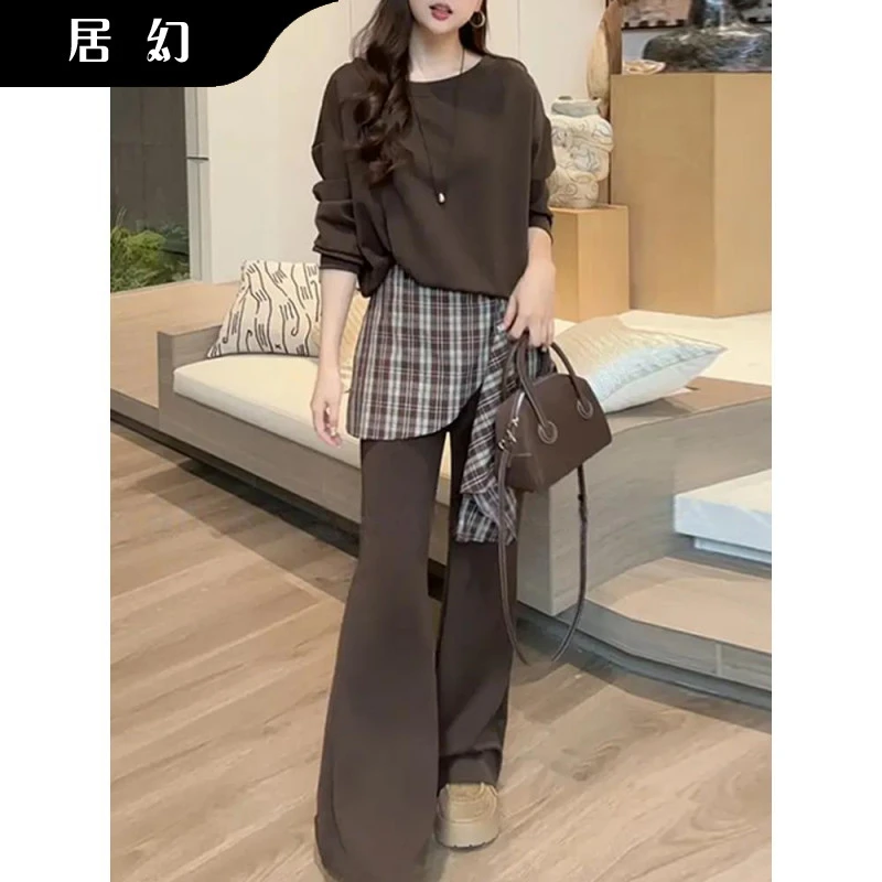 居幻秋季新款洋气圆领宽松斜肩卫衣女拼接格子微喇裤女士时尚套装