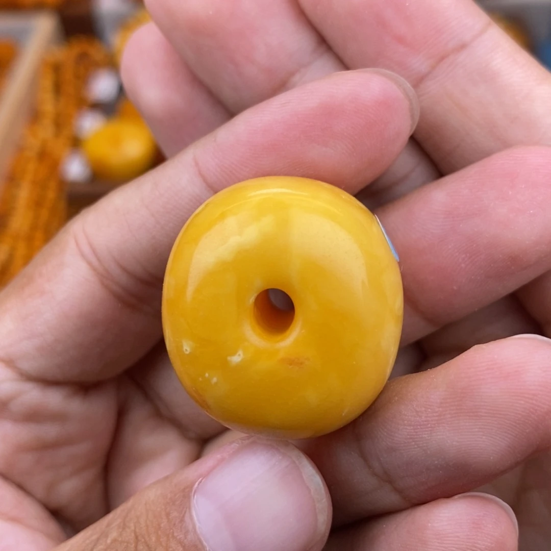 未镶嵌琥珀珠宝奇石