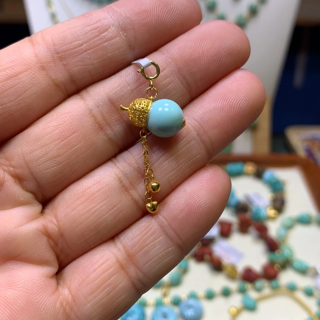 咖***醉绿松石18K金镶嵌挂件