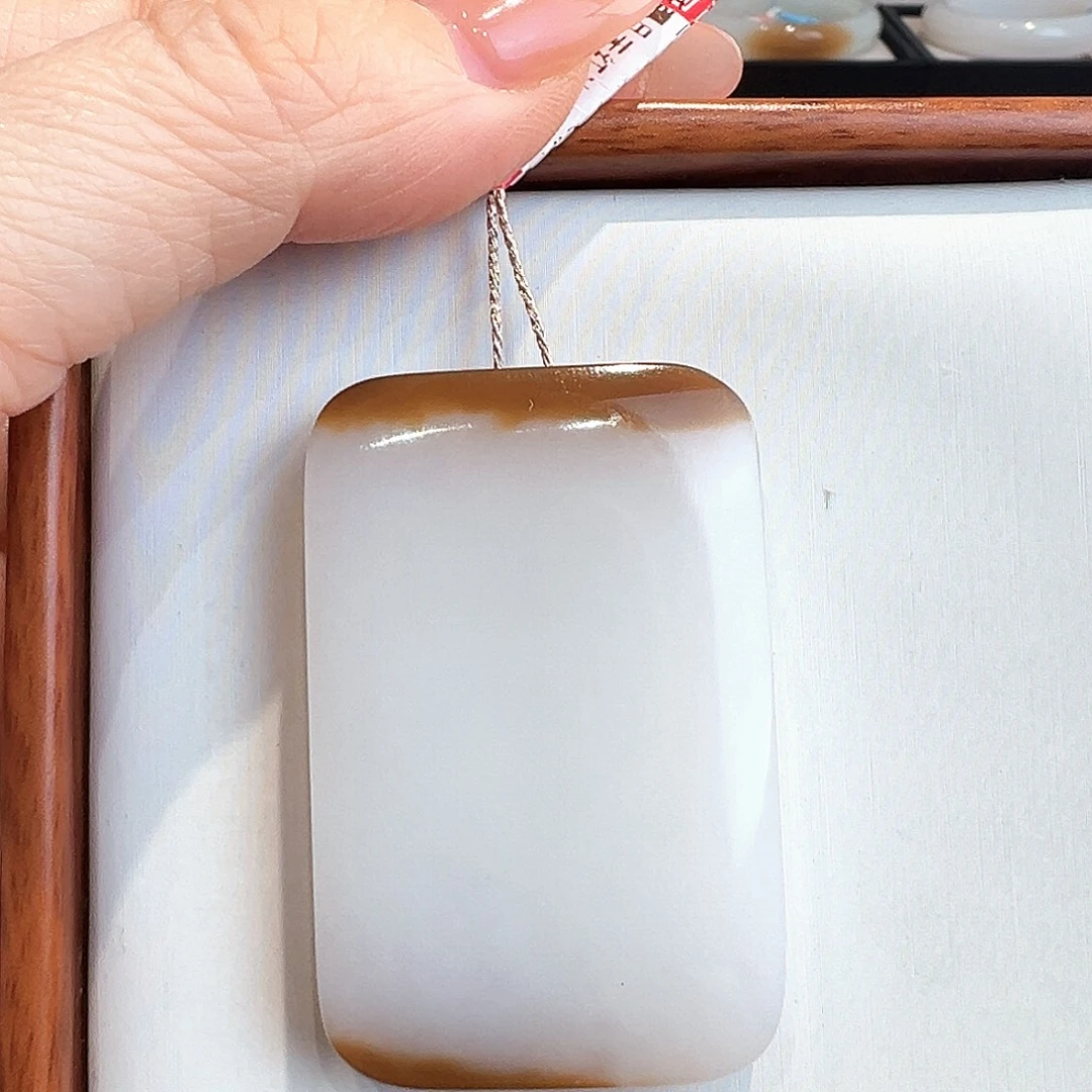 和田玉（糖玉）未镶嵌颈饰