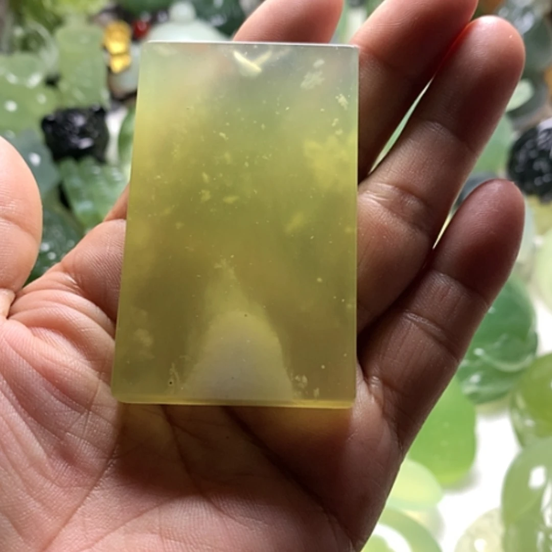 【闪购商品】蛇纹石玉未镶嵌颈饰