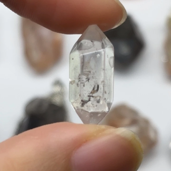 未镶嵌颈饰水晶闪灵钻22mn