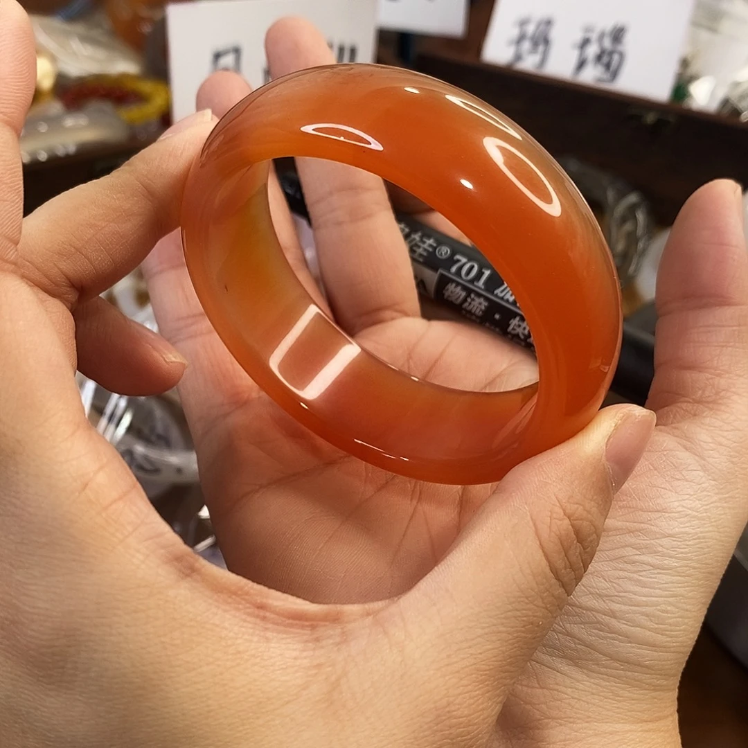玛瑙/玉髓未镶嵌手镯C82。60.2圈