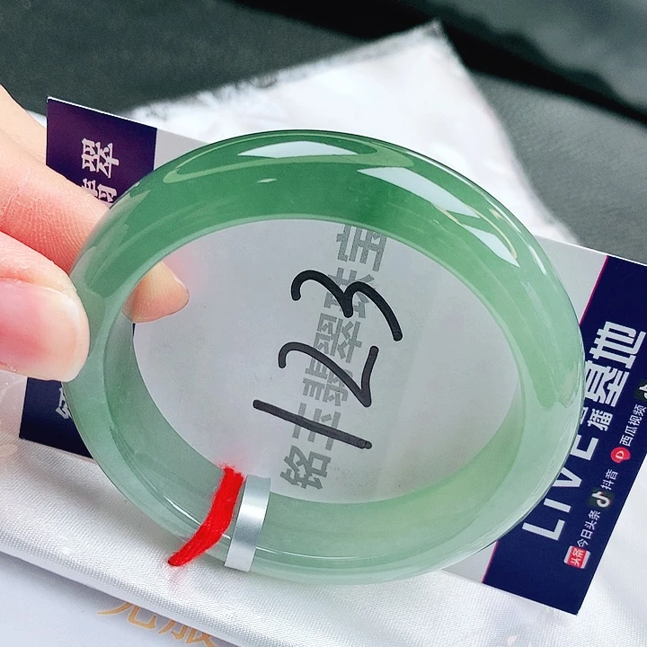 翡翠未镶嵌手镯缅甸天然a货翡翠手镯