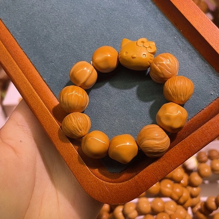 吊坠猴头核桃多宝小猫