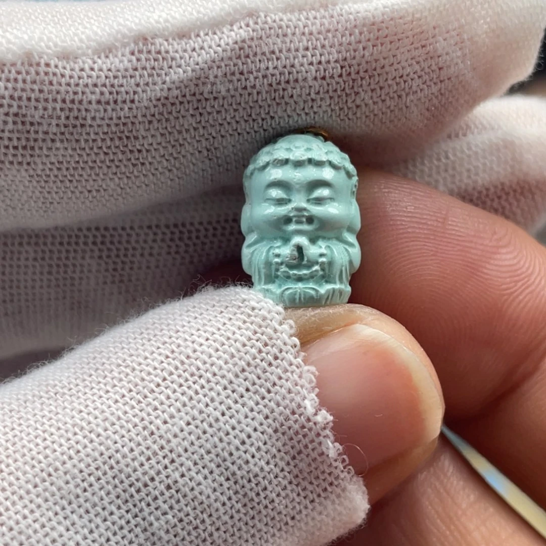 绿松石未镶嵌挂件