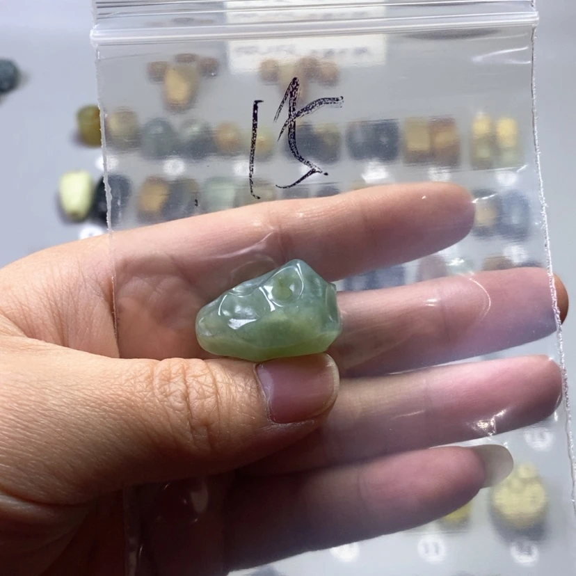 【闪购商品】未镶嵌岫玉吊坠(不含链)疯*