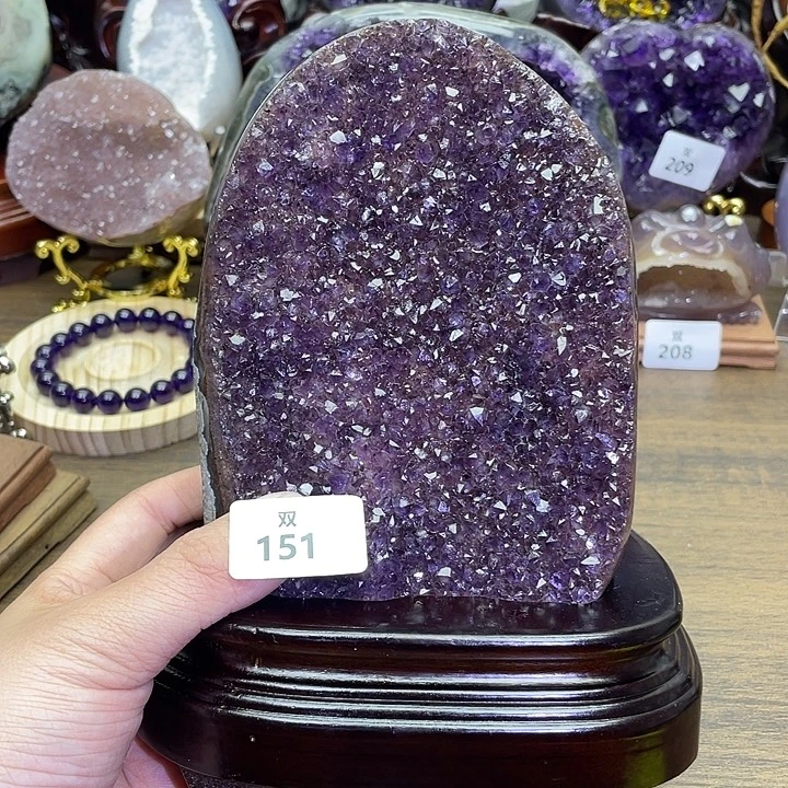 未镶嵌水晶大型摆件（非配饰）