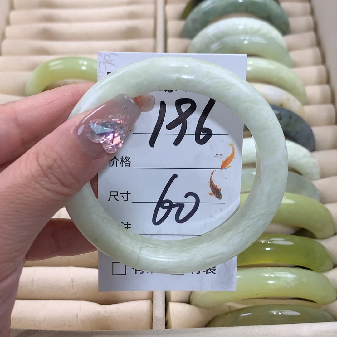 【闪购商品】未镶嵌蛇纹石玉手镯