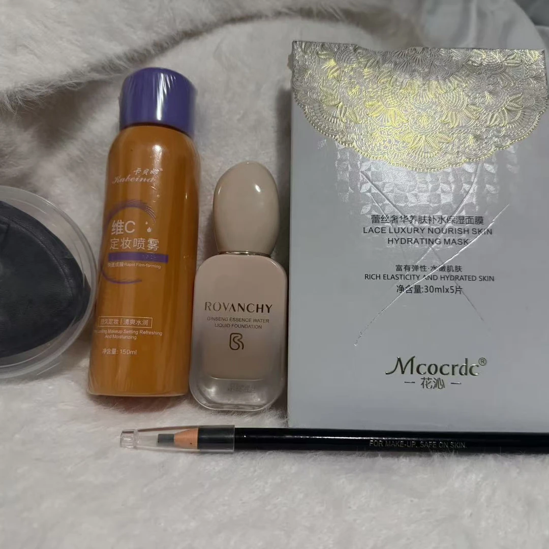 正品洛梵诗水感透亮轻透丝滑清爽粉底液持久保湿[拍一发五活动中]