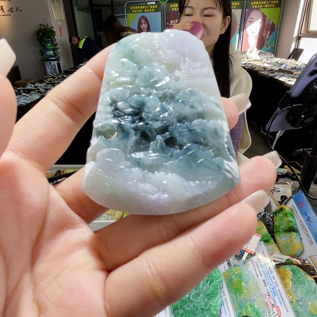 颈饰未镶嵌翡翠一