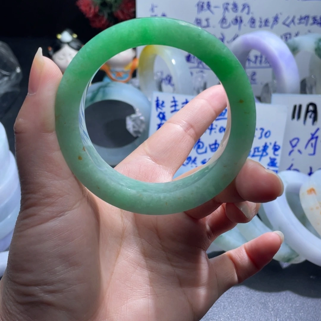 定制翡翠未镶嵌翡翠