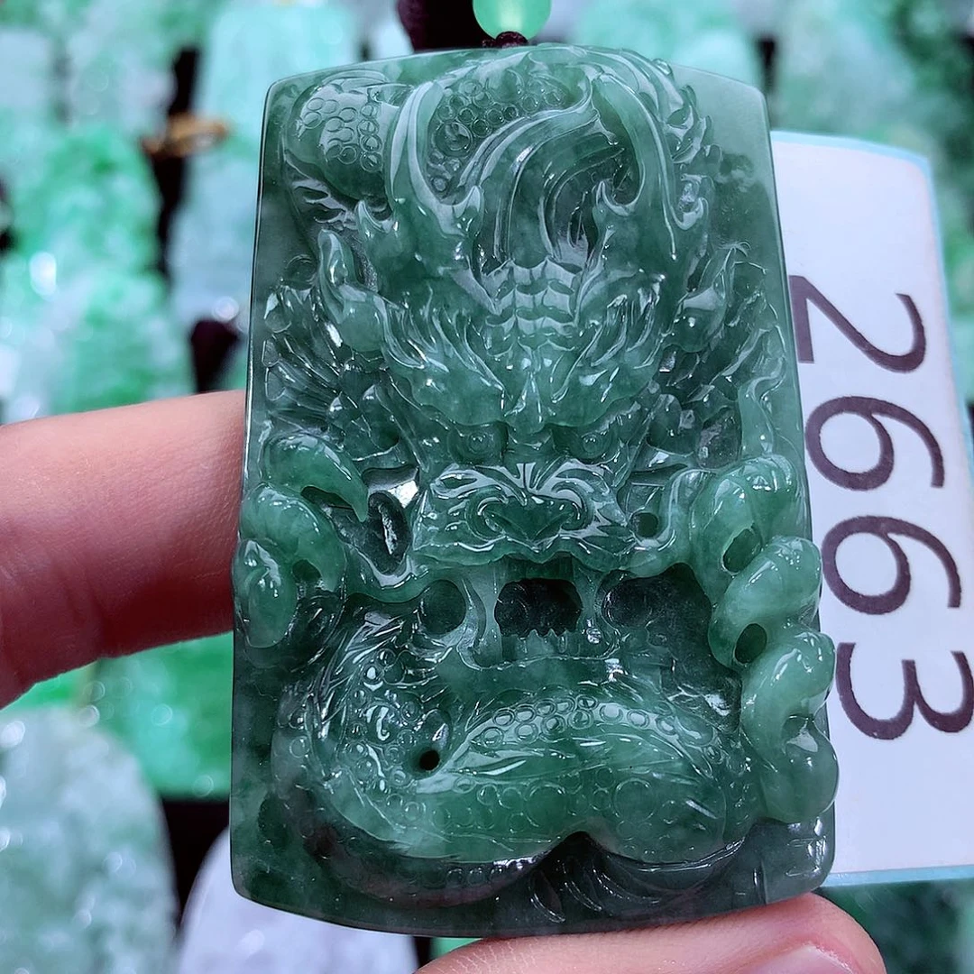 吊坠(不含链)未镶嵌翡翠