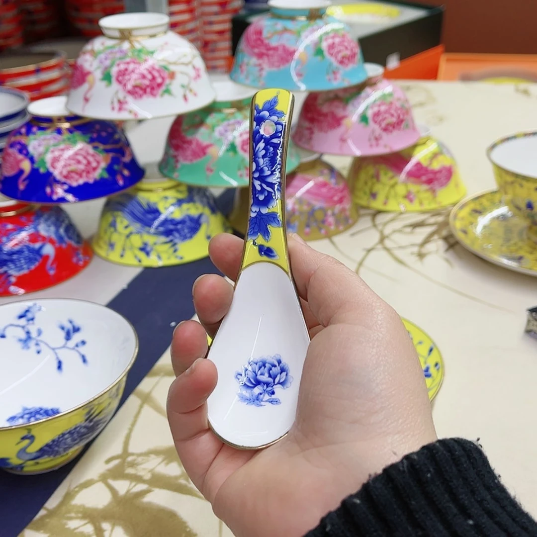 【闪购商品】骨瓷8个黄。。。。。。