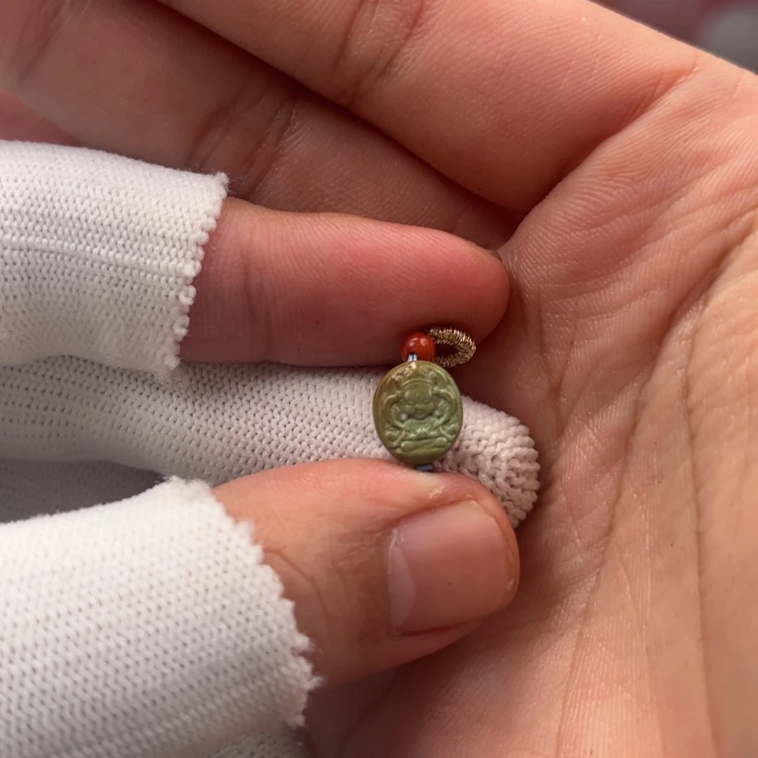 绿松石未镶嵌挂件