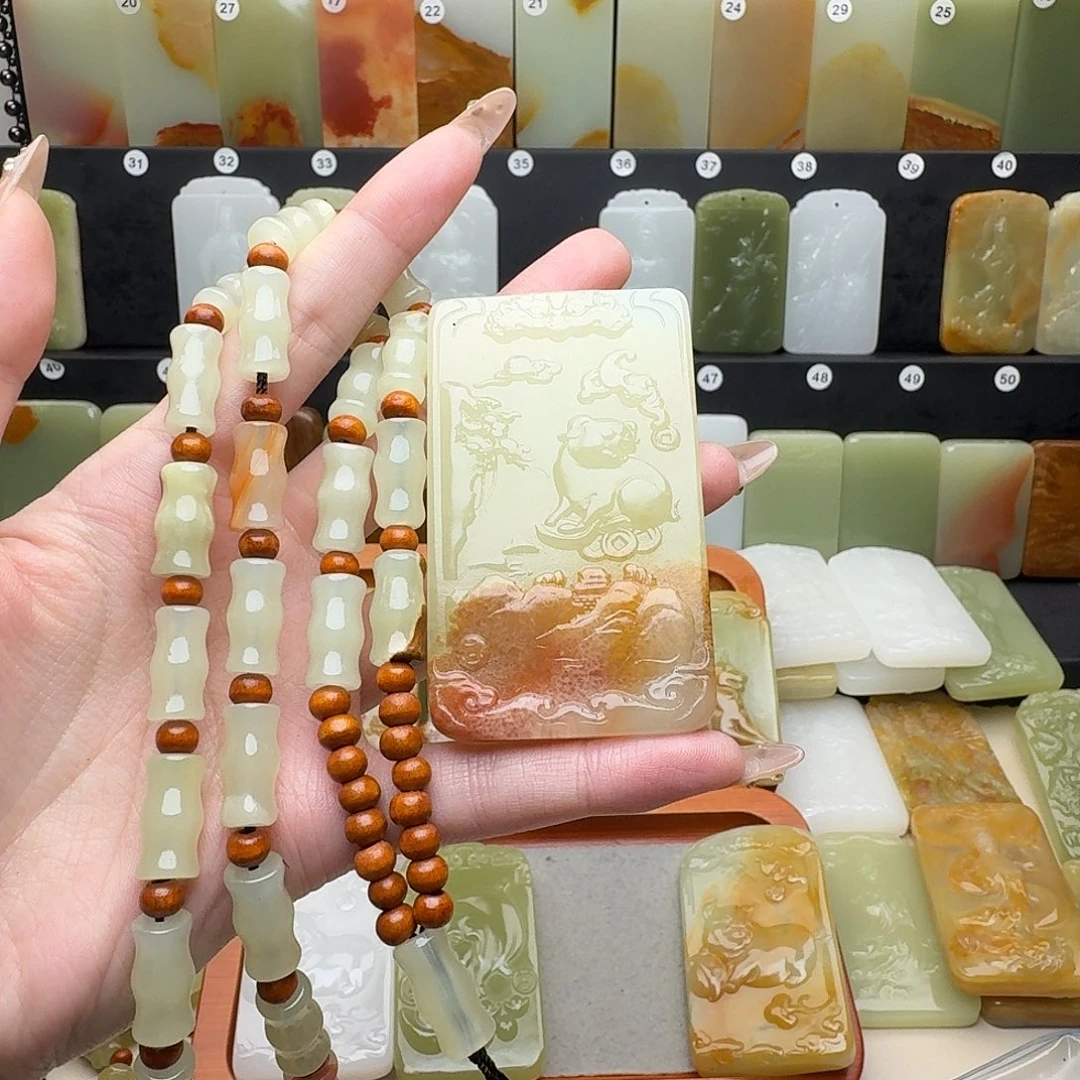 用***7生肖猪，新疆昆仑山料
