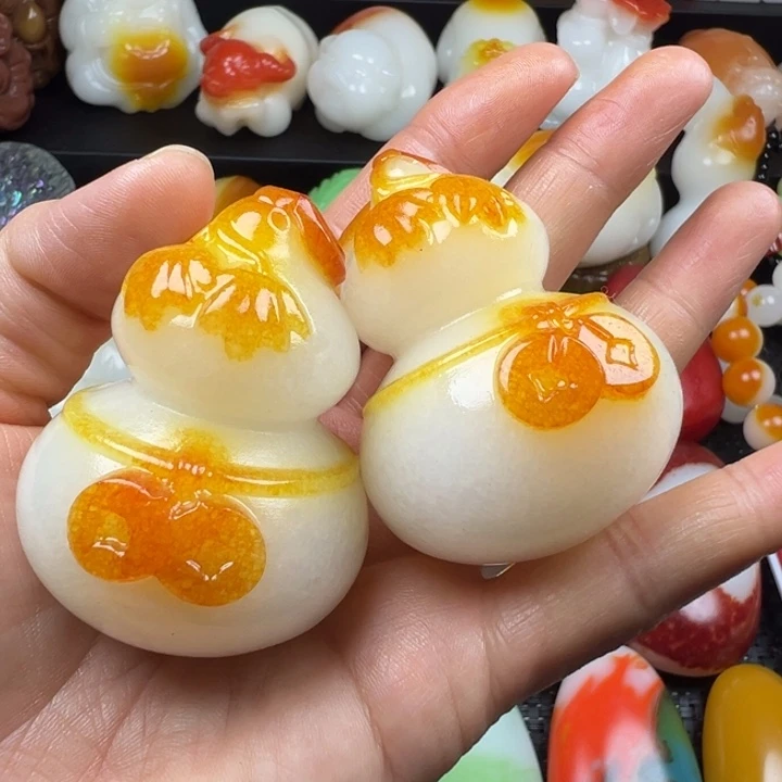 新疆戈壁五彩石金丝