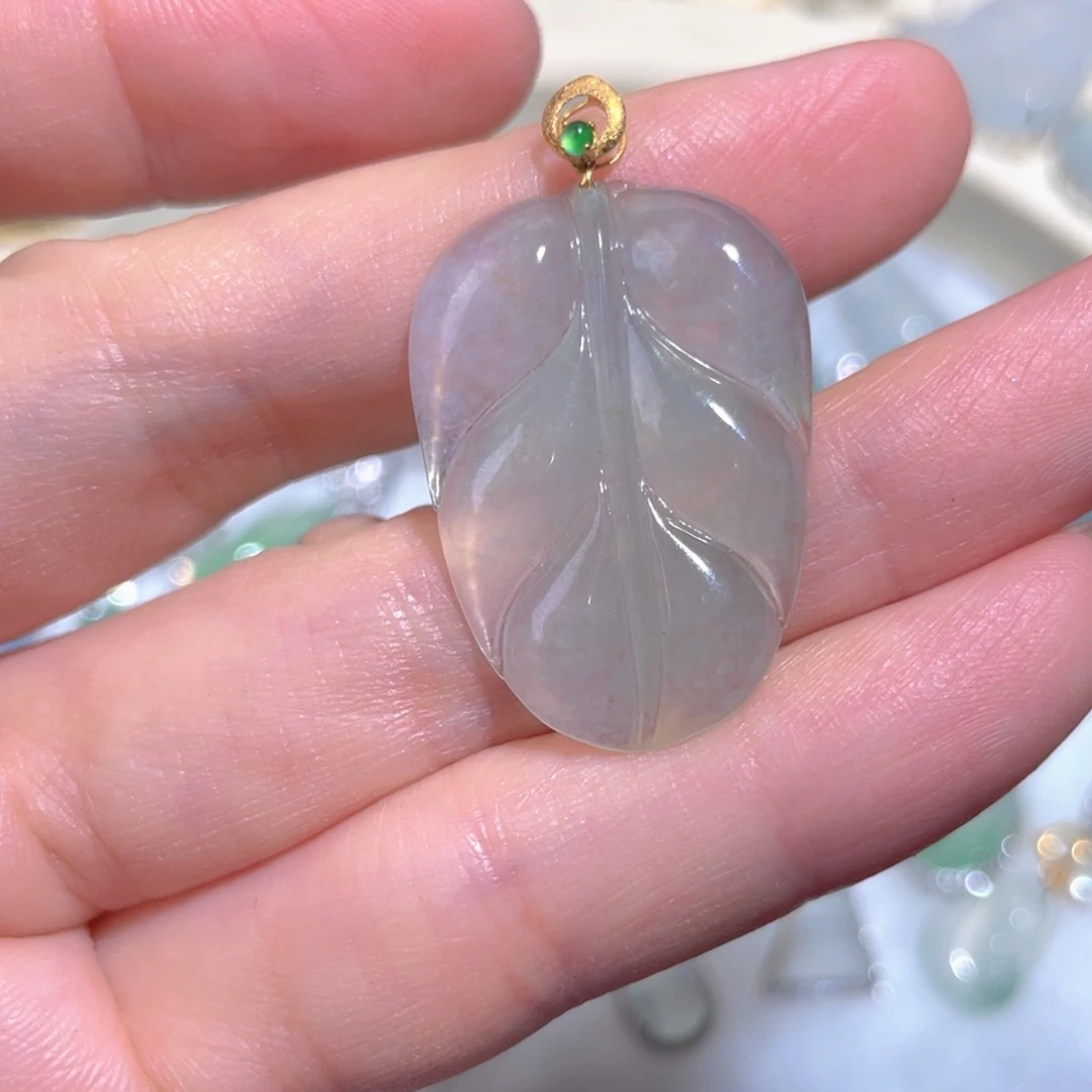 翡翠颈饰18K金镶嵌翡翠