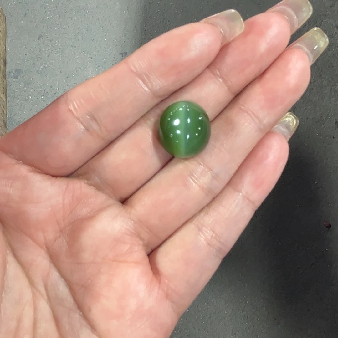 和田玉（碧玉）耳饰未镶嵌