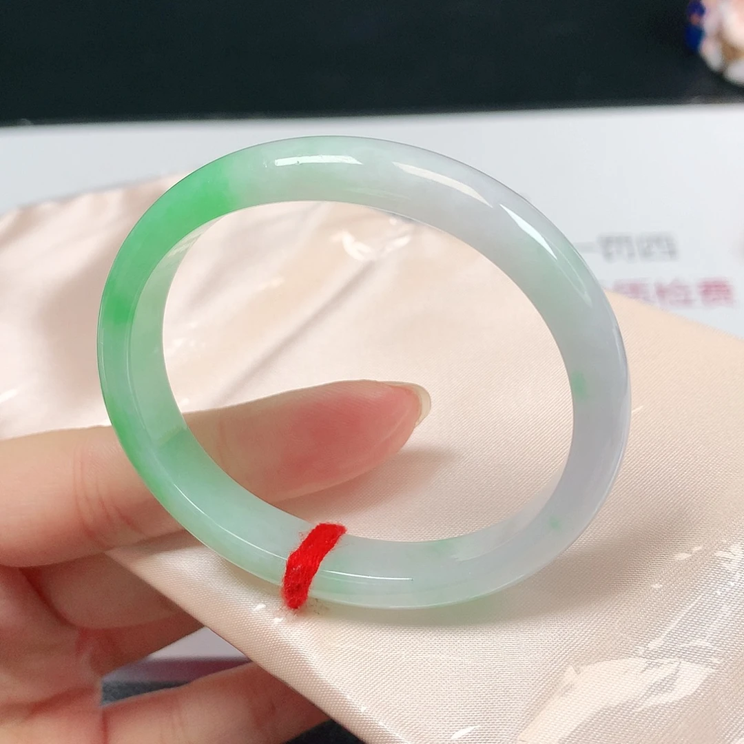 翡翠未镶嵌手镯1599贵妃