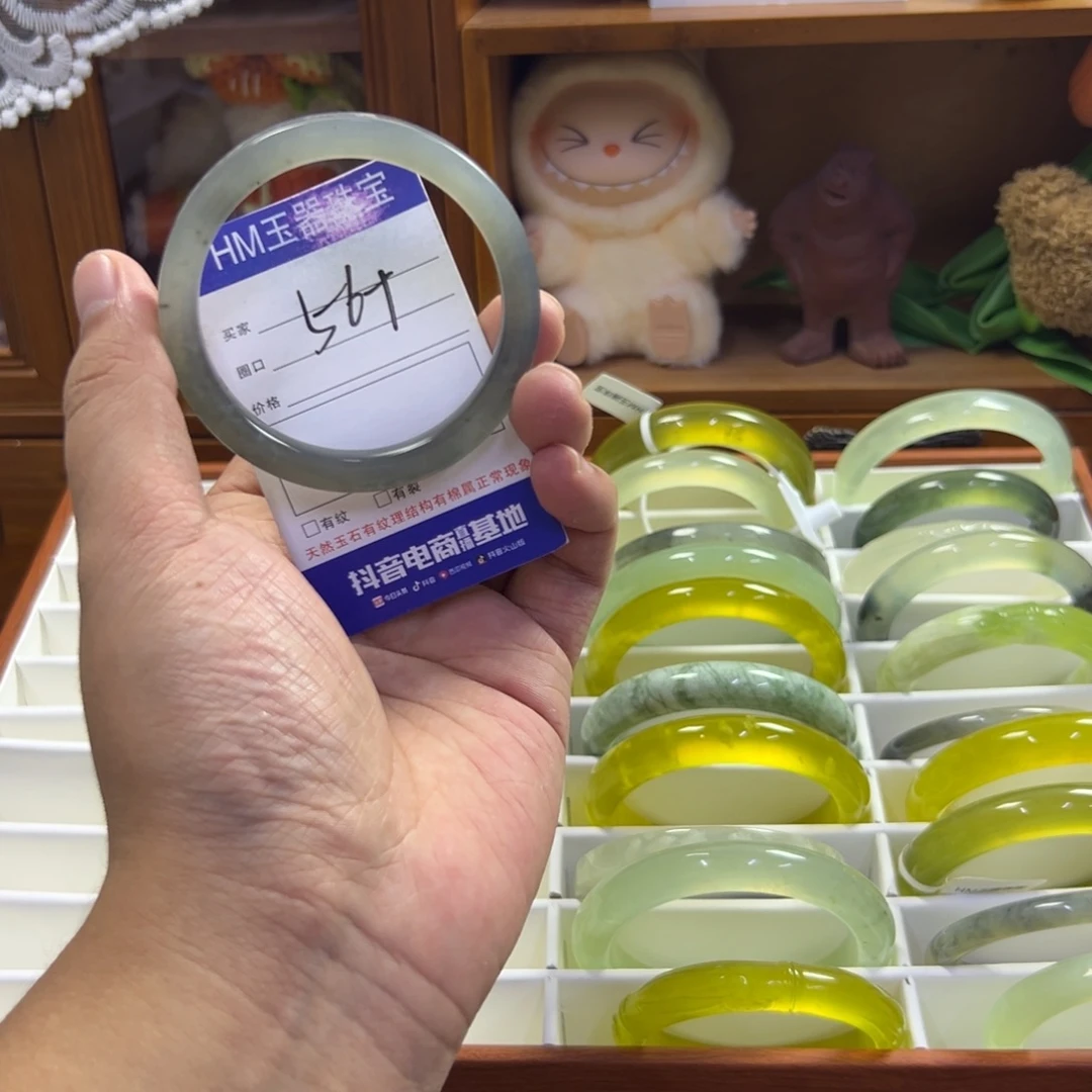 蛇纹石玉未镶嵌手镯515