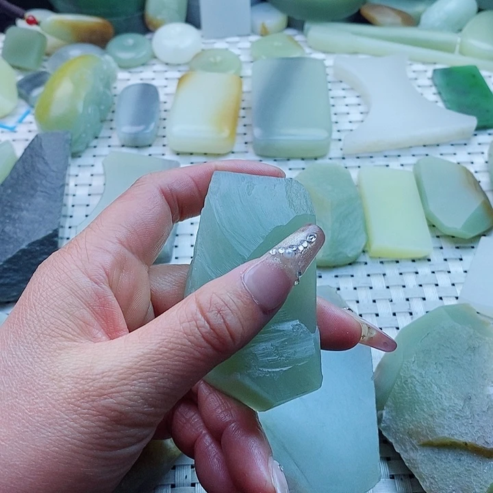 和田玉和田玉青海料未镶嵌亚*