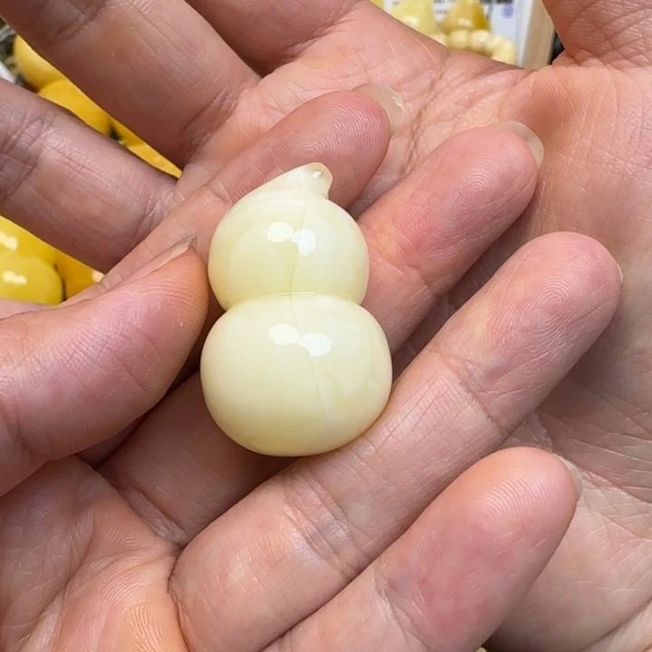 用***4蜜蜡未镶嵌颈饰天然蜜蜡