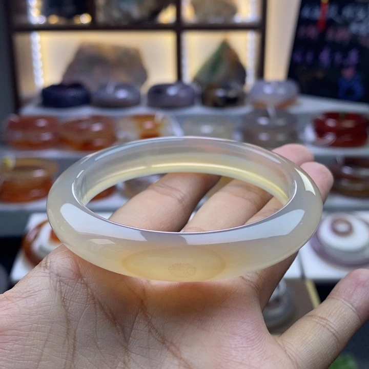 手镯玛瑙/玉髓未镶嵌