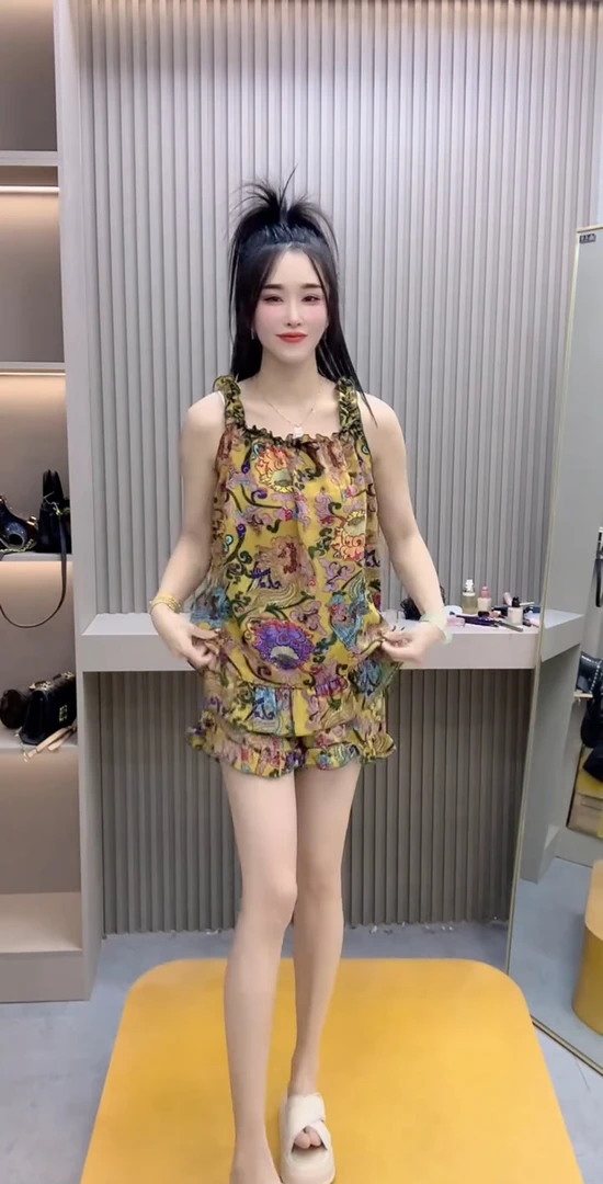 夏季新款网红睡衣居家上衣女装印花碎花休闲宽松吊带短裤套装