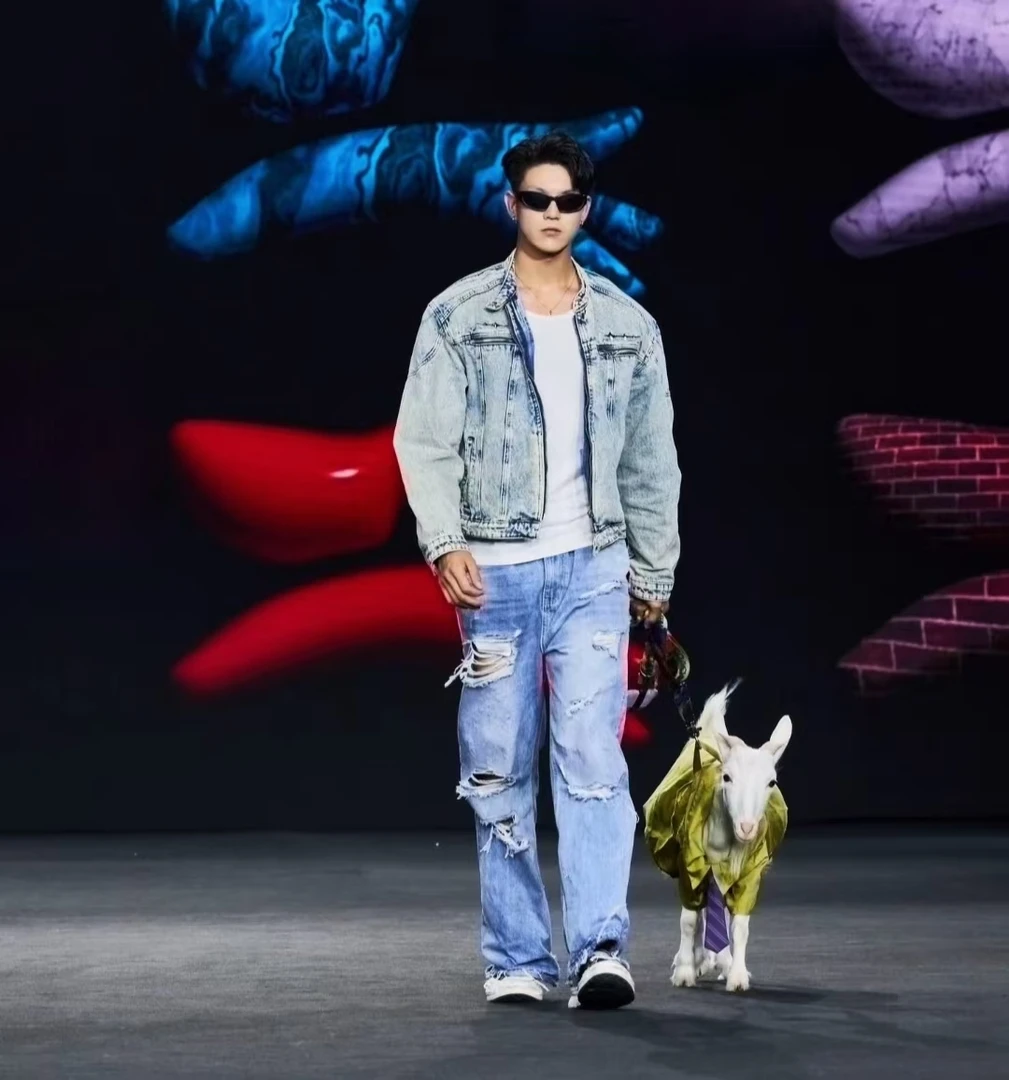 A60102专业健身运动高颜值速干短袖休闲运动情侣专属