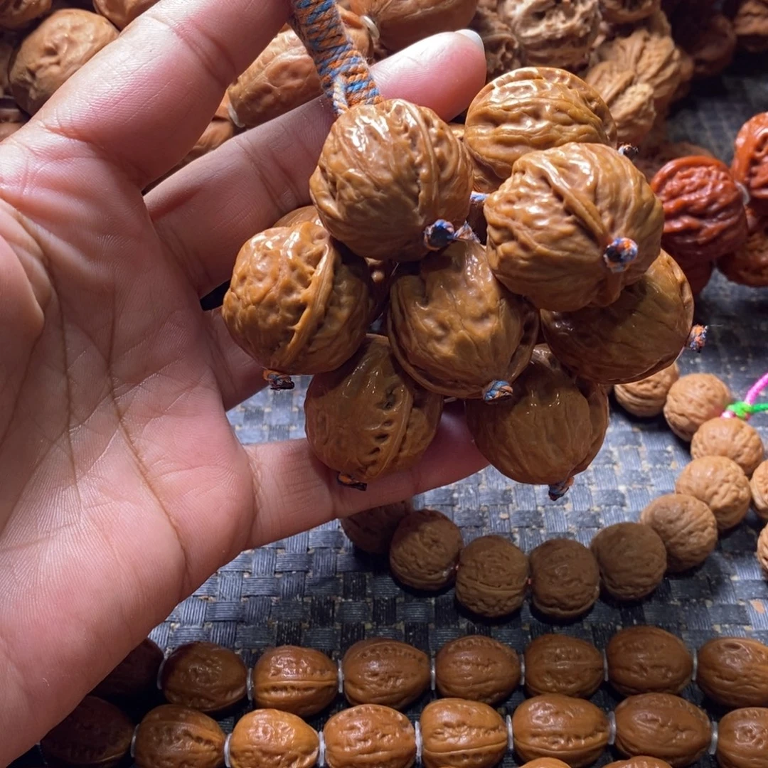 文玩核桃吊坠葡萄串