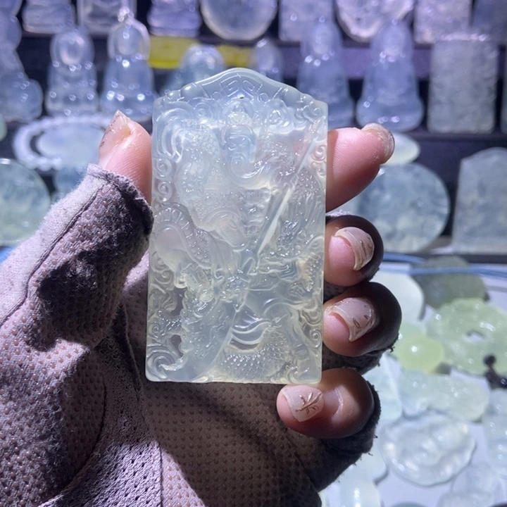 岫玉未镶嵌吊坠吊坠