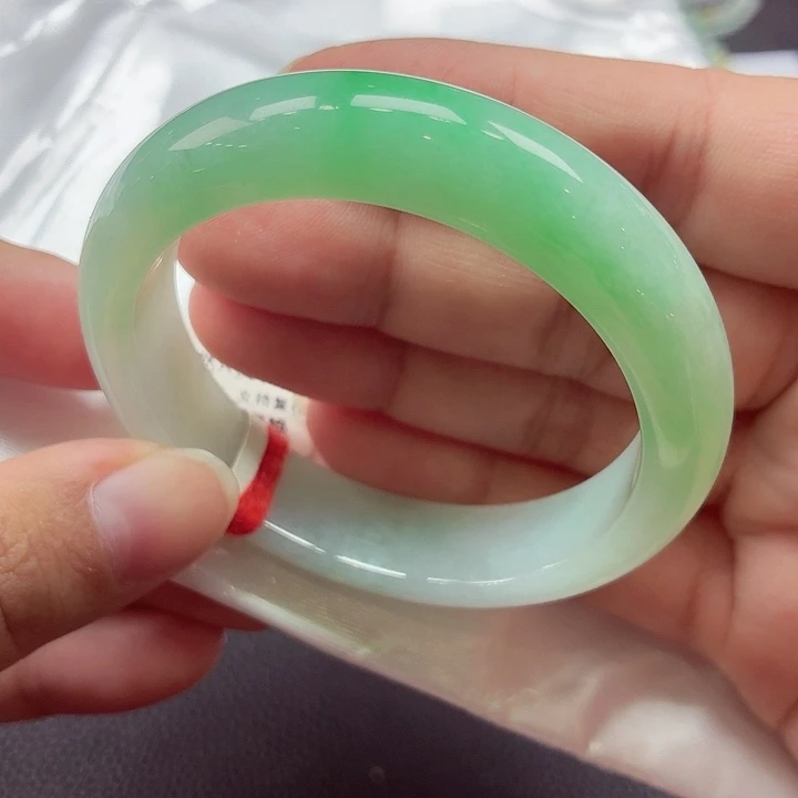 翡翠未镶嵌手镯天然缅甸A货翡翠