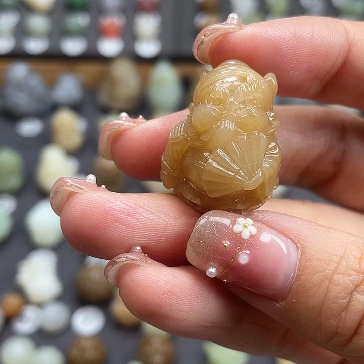 颈饰未镶嵌和田玉俄料巴沙糖钟馗挂坠定制